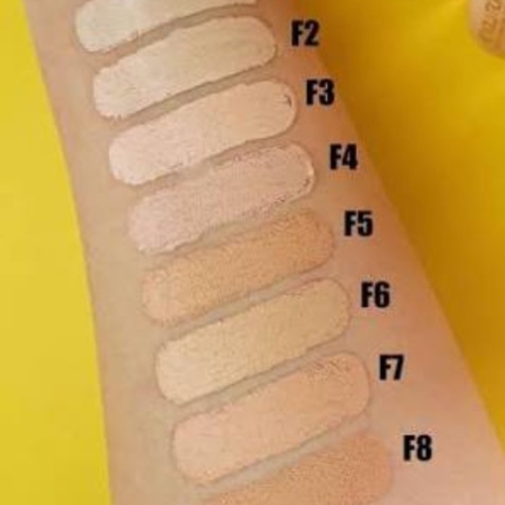 💋 Revolution Foundation Stick In F6 - Picture 4 of 4